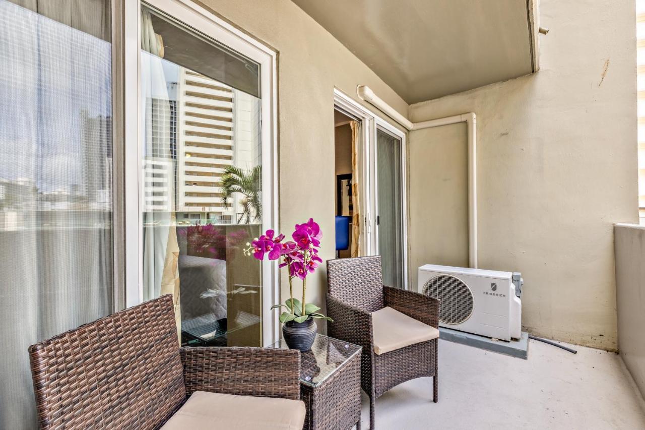 Picturesque Hotel Room With Private Balcony In Waikiki! Honolulu Exterior photo